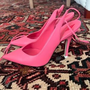LACE UP HEELS
